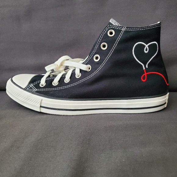 Converse All Star Chuck Taylor Valentine's Day Size 10.5